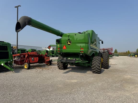 Image of John Deere S780 equipment image 2