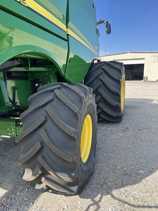 Image of John Deere S780 equipment image 4