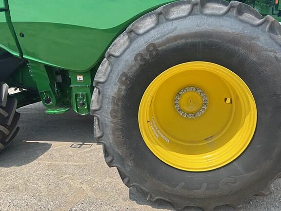 Image of John Deere S780 equipment image 4