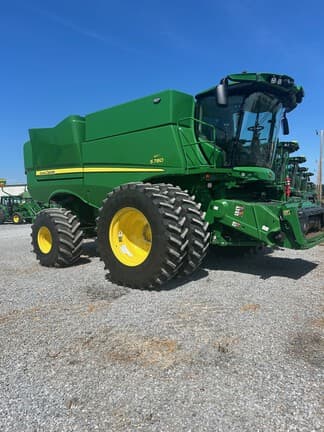 Image of John Deere S780 equipment image 4