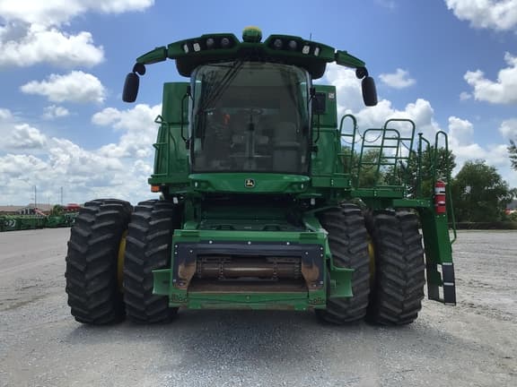 Image of John Deere S780 equipment image 1