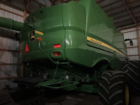 Image of John Deere S780 equipment image 3