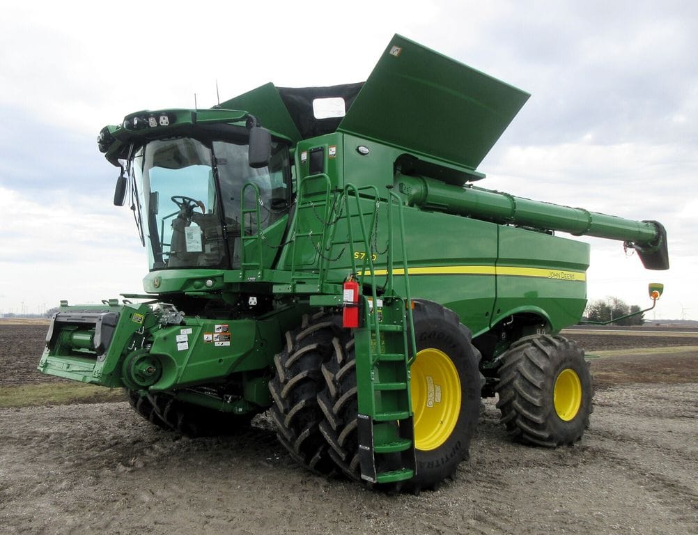 2024 John Deere S780 Equipment Image0