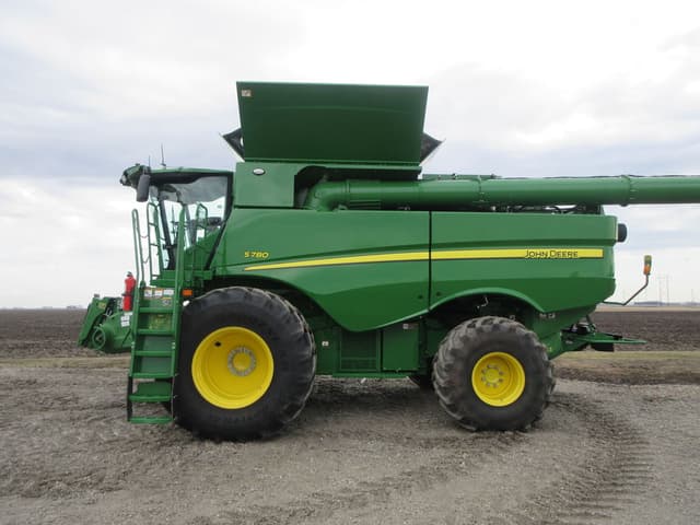 Image of John Deere S780 equipment image 3