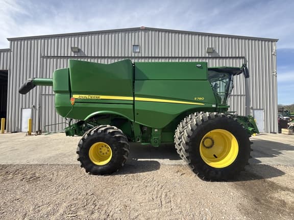 Image of John Deere S780 equipment image 4