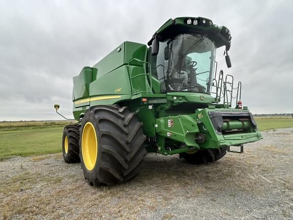 Image of John Deere S780 equipment image 2