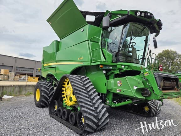 Image of John Deere S790 Primary image