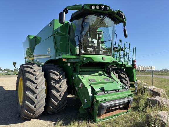 Image of John Deere S790 equipment image 1