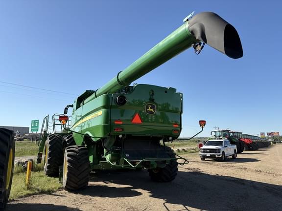 Image of John Deere S790 equipment image 3
