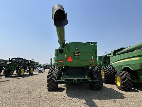 Image of John Deere S790 equipment image 2