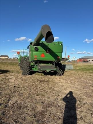 Image of John Deere S790 equipment image 1