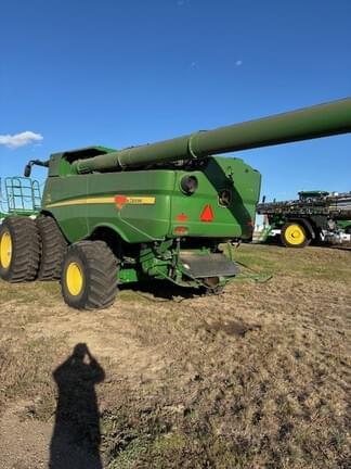 Image of John Deere S790 equipment image 4