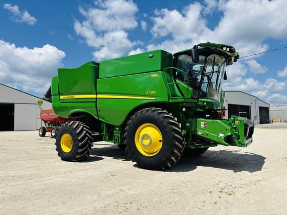 Image of John Deere S790 equipment image 3