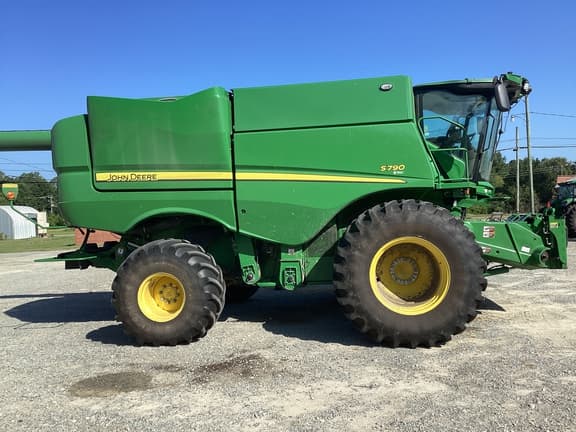 Image of John Deere S790 equipment image 3