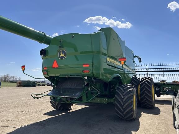 Image of John Deere S790 equipment image 3