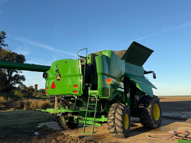 Image of John Deere S790 equipment image 2