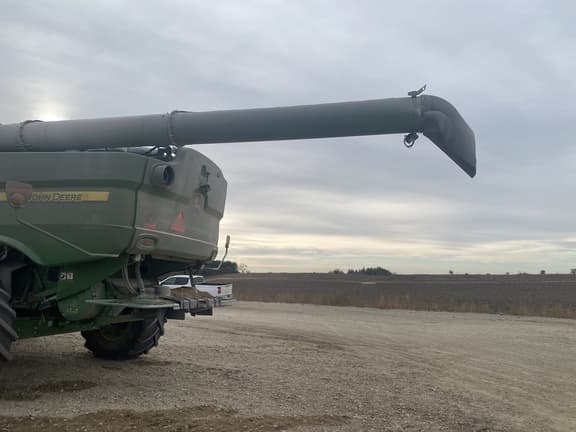 Image of John Deere S790 equipment image 3