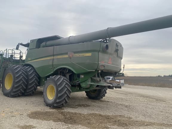 Image of John Deere S790 equipment image 4