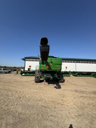 Image of John Deere S790 equipment image 3