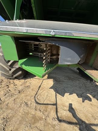 Image of John Deere S790 equipment image 4