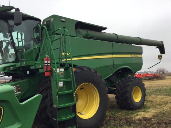 Image of John Deere S790 equipment image 1