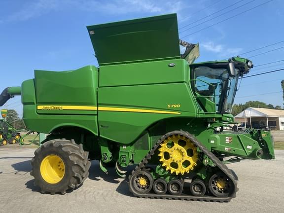 Image of John Deere S790 equipment image 3