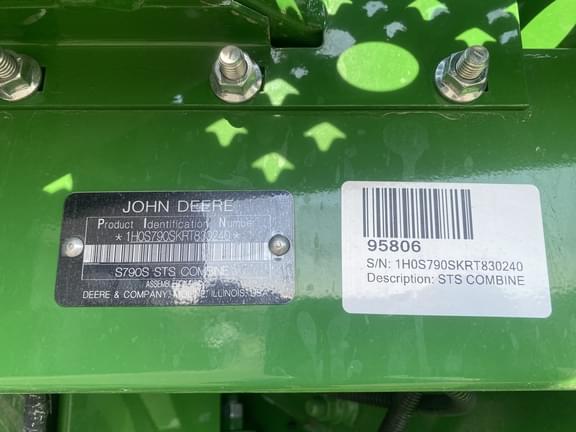 Image of John Deere S790 equipment image 1