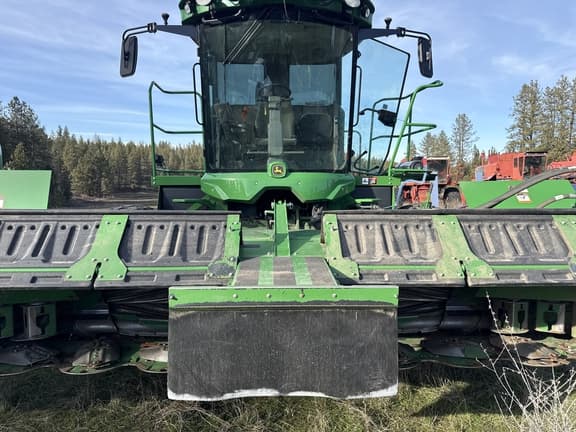 Image of John Deere W235M equipment image 4