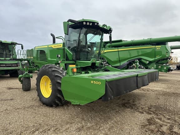 Image of John Deere W235R equipment image 4