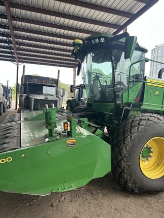 2024 John Deere W235R Equipment Image0