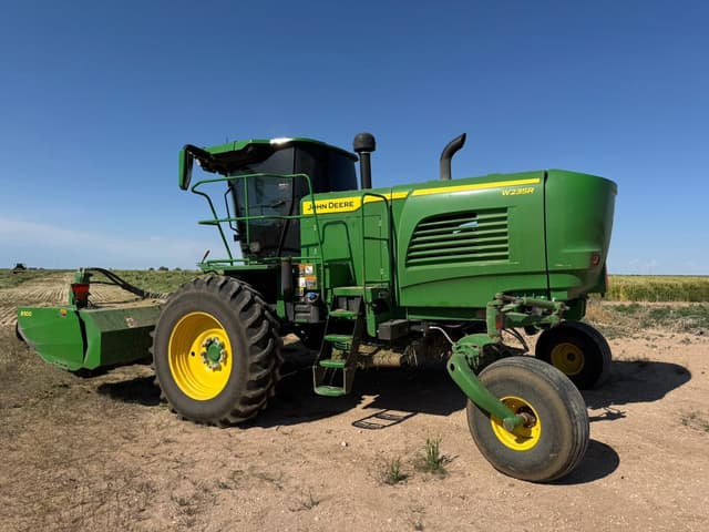 Image of John Deere W235R equipment image 1