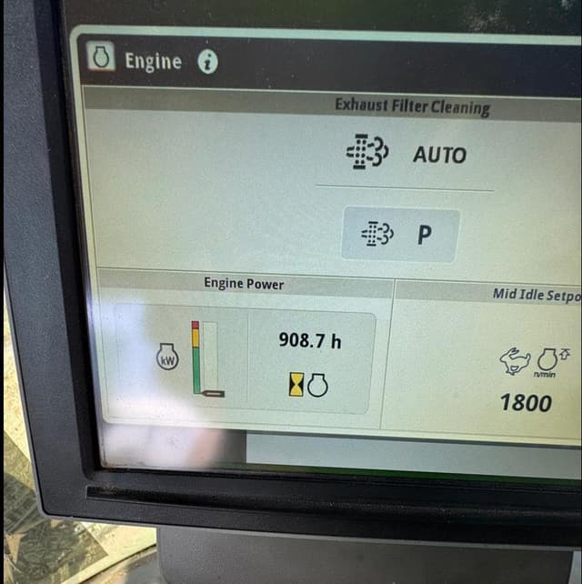 Image of John Deere W235R equipment image 2