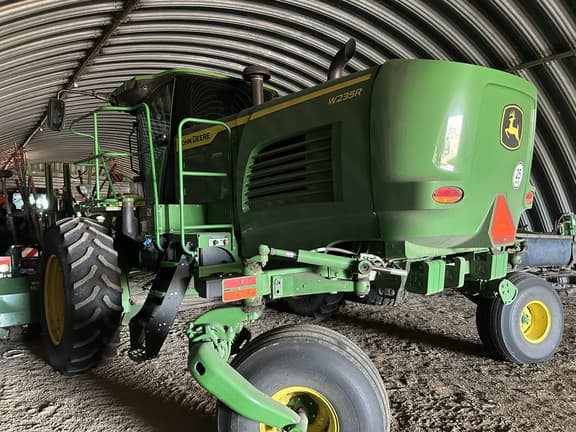 Image of John Deere W235R equipment image 1