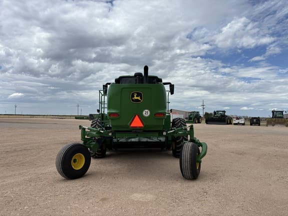 Image of John Deere W235R equipment image 3