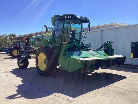 Image of John Deere W235R equipment image 4