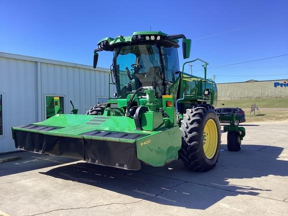 Image of John Deere W235R equipment image 1