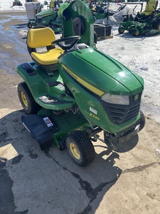 Image of John Deere X330 equipment image 4