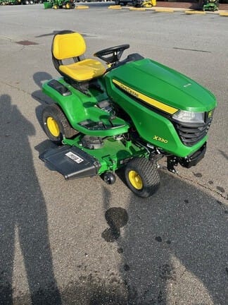 2024 John Deere X330 Equipment Image0