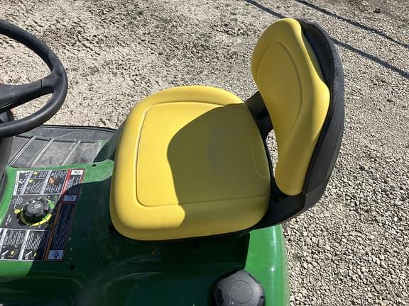 Image of John Deere X350 equipment image 4