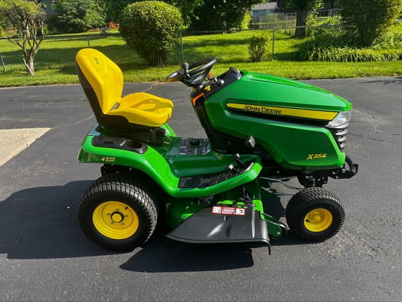 2024 John Deere X354 Equipment Image0