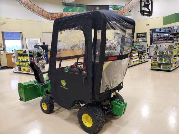 Image of John Deere X370 equipment image 2