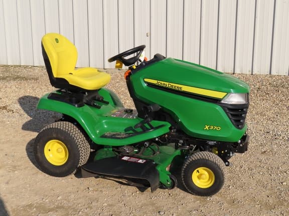 Image of John Deere X370 Primary image