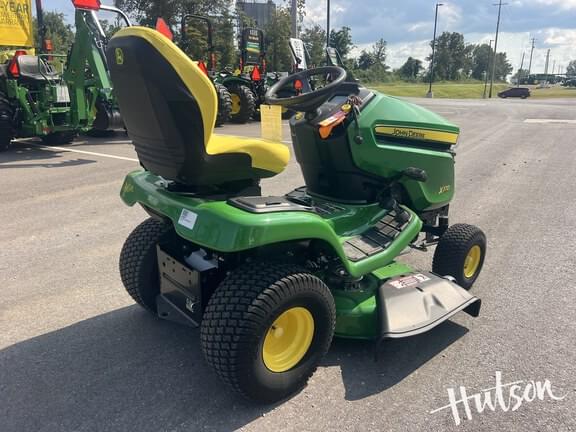 Image of John Deere X370 equipment image 3