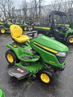 Image of John Deere X380 equipment image 1