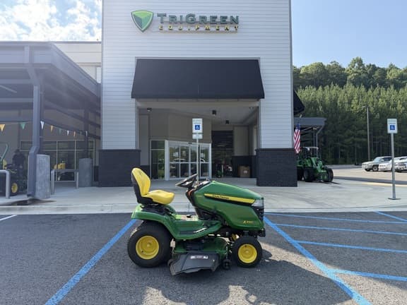 Image of John Deere X390 equipment image 3