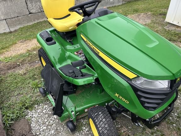Image of John Deere X390 equipment image 2