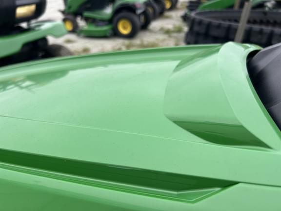 Image of John Deere X390 equipment image 4