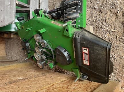 Image of John Deere X390 equipment image 2