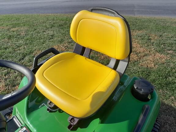 Image of John Deere X570 equipment image 4