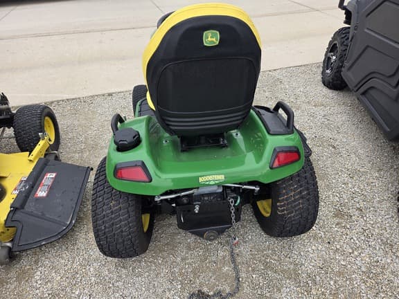 Image of John Deere X584 equipment image 4